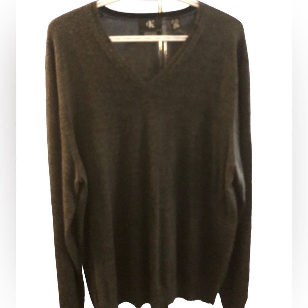 Calvin Klein extra fine merino wool v neck sweater, men’s XL